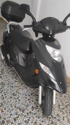 SUZUKI BURGMAN i 